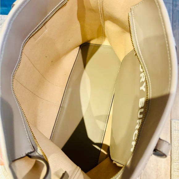 Tory Burch Gemini Link Canvas Tote Navy Stripe Crossbody Strap |Neutral Jacquard - Picture 6 of 8